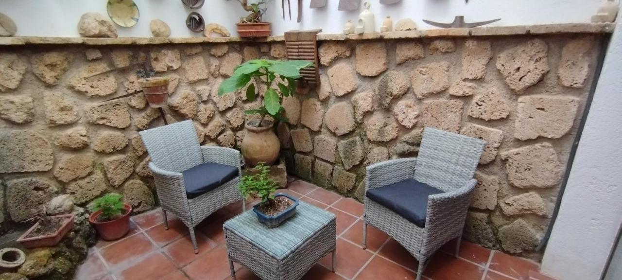 בית הארחה קאסורלה 	La Casa De La Abuela מראה חיצוני תמונה