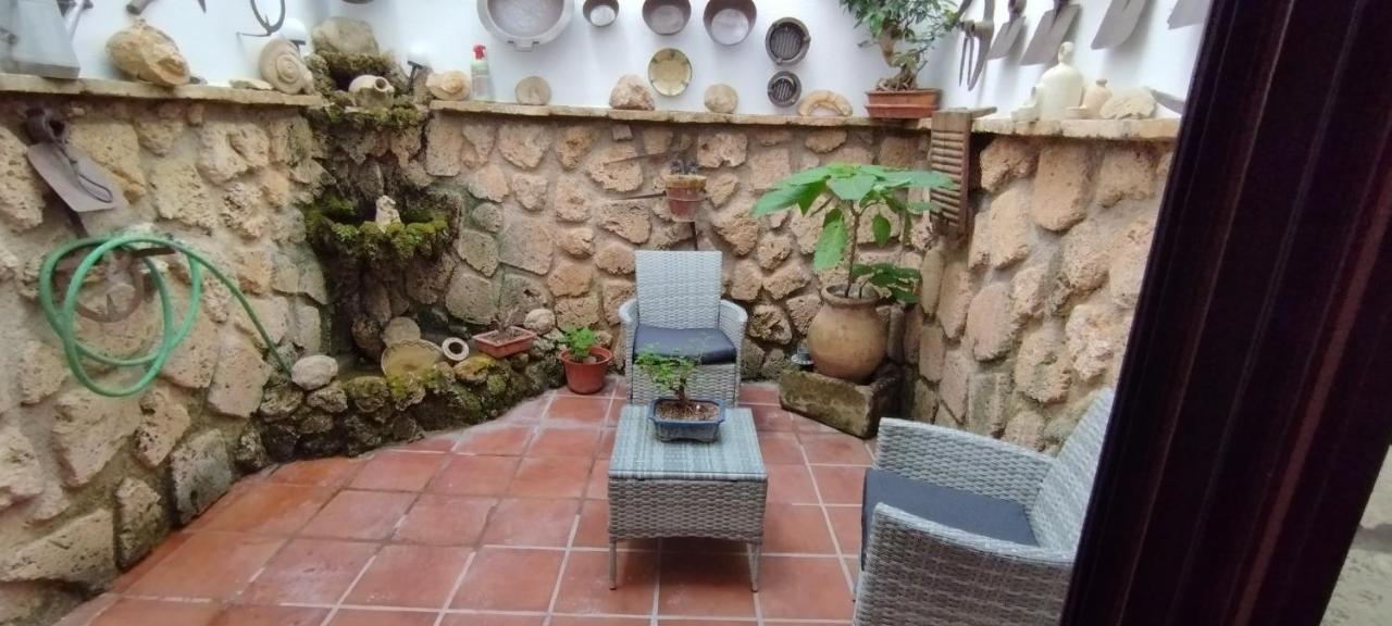 בית הארחה קאסורלה 	La Casa De La Abuela מראה חיצוני תמונה