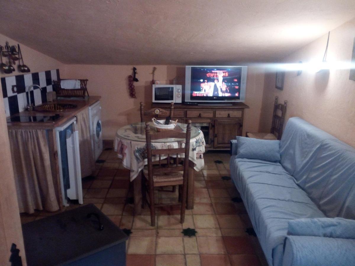 בית הארחה קאסורלה 	La Casa De La Abuela מראה חיצוני תמונה