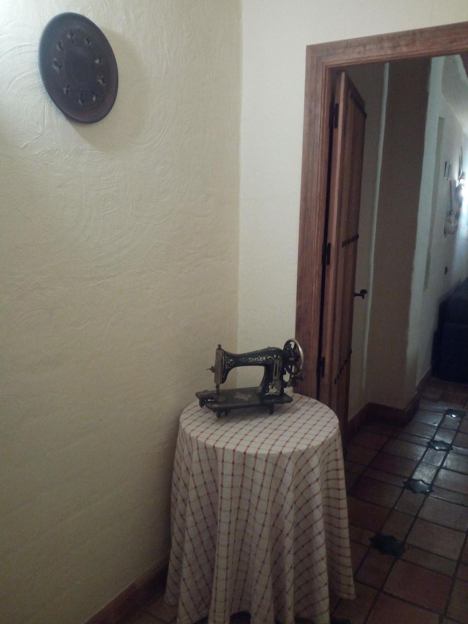 בית הארחה קאסורלה 	La Casa De La Abuela מראה חיצוני תמונה