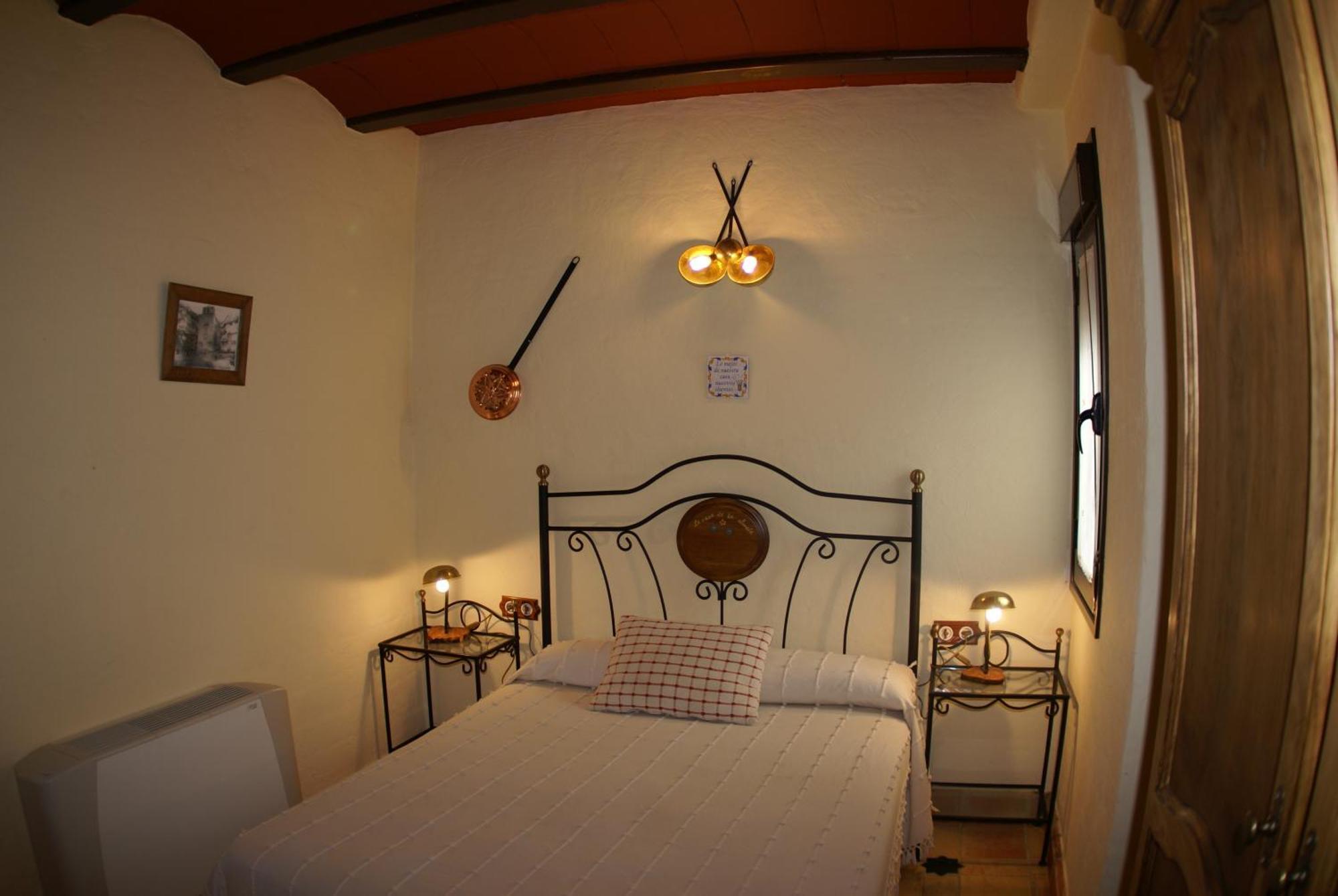 בית הארחה קאסורלה 	La Casa De La Abuela מראה חיצוני תמונה