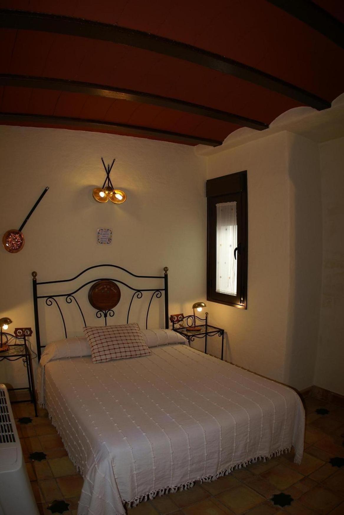 בית הארחה קאסורלה 	La Casa De La Abuela מראה חיצוני תמונה