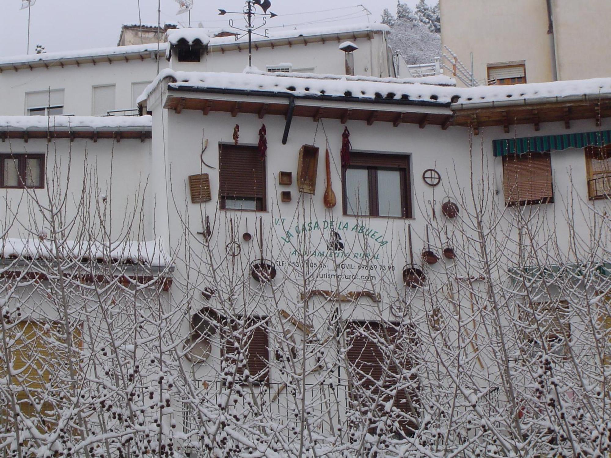 בית הארחה קאסורלה 	La Casa De La Abuela מראה חיצוני תמונה